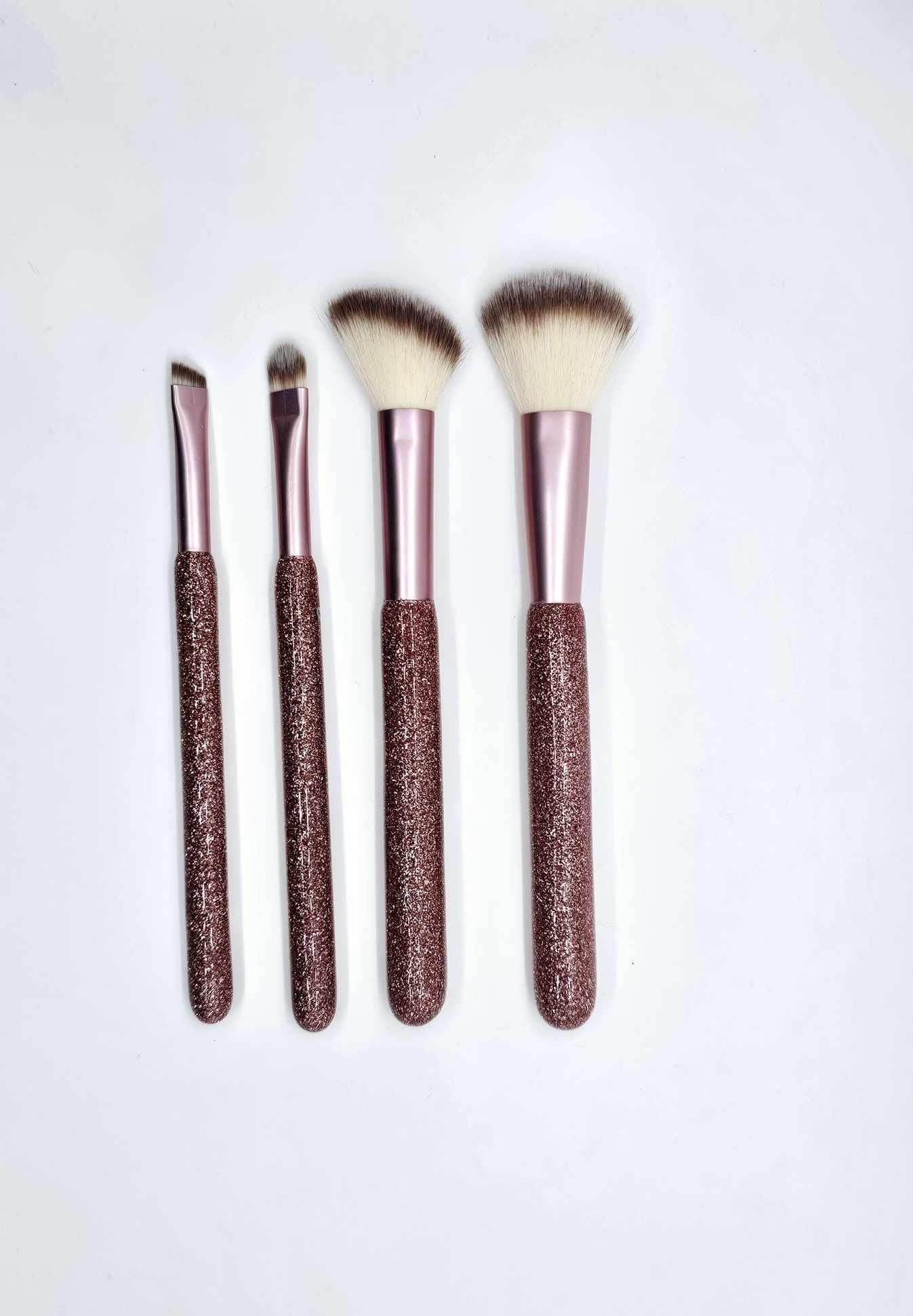 CUSTOM MAKEUP BRUSHES