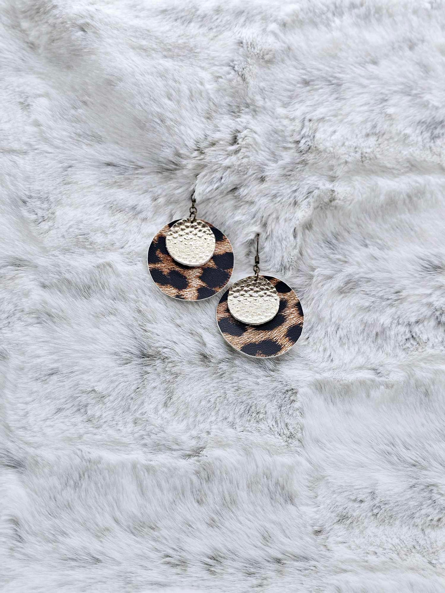 ROUND FAUX LEATHER EARRINGS