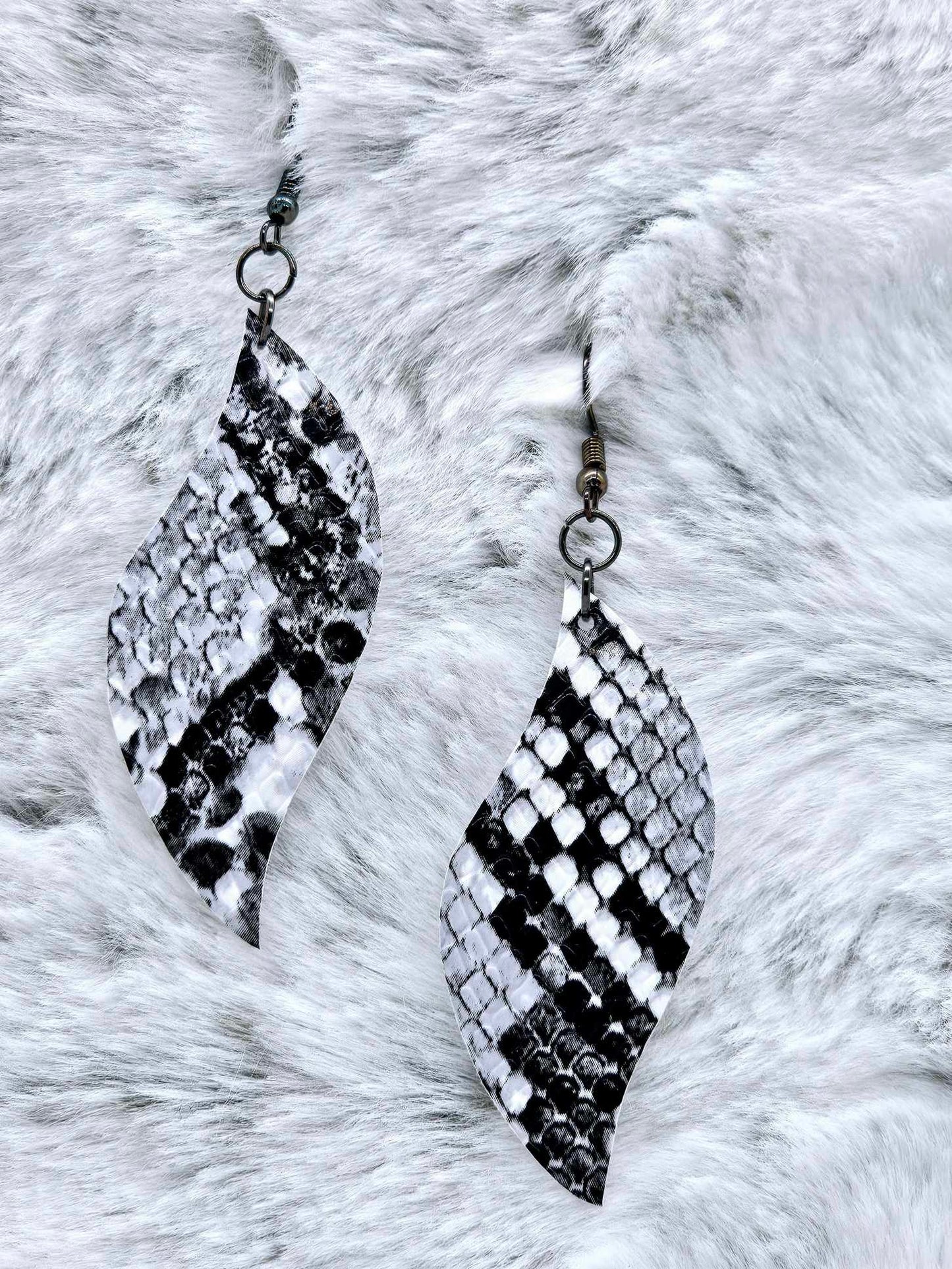 FAUX LEATHER EARRINGS