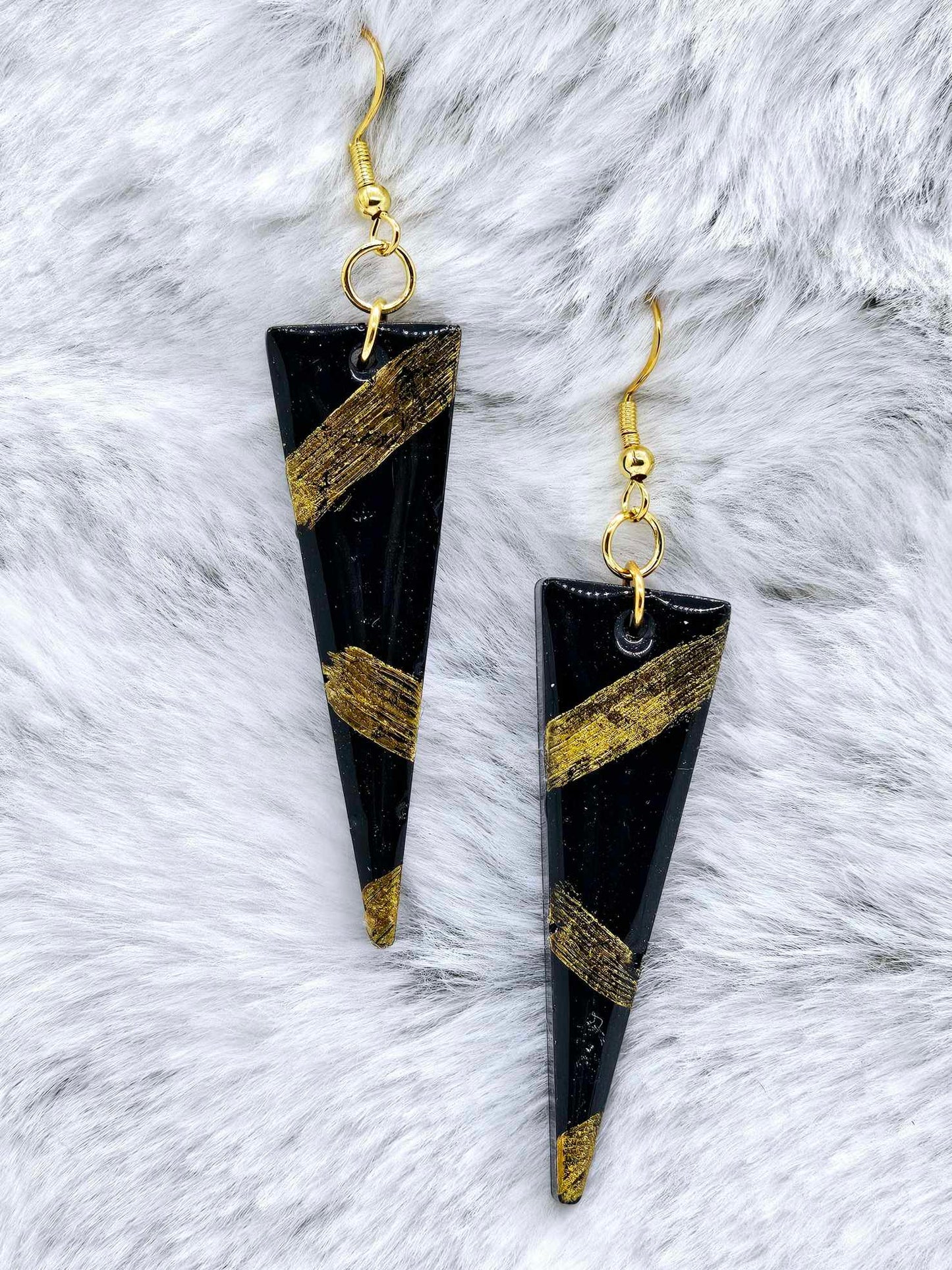 BLACK AND GOLD RESIN EARRINGS