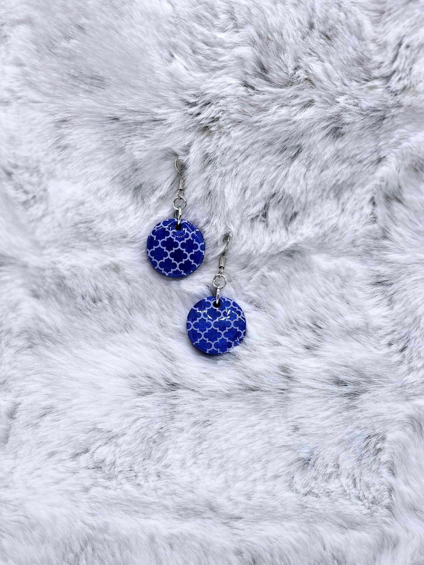 ROUND RESIN EARRINGS