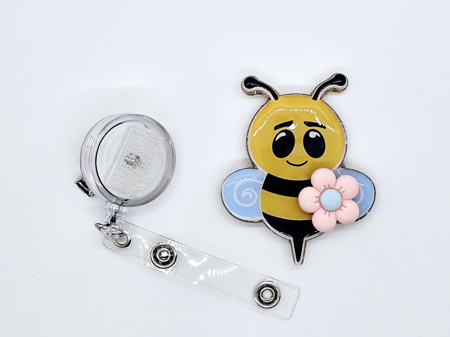 BEE WITH 3D FLOWER BADGE REEL