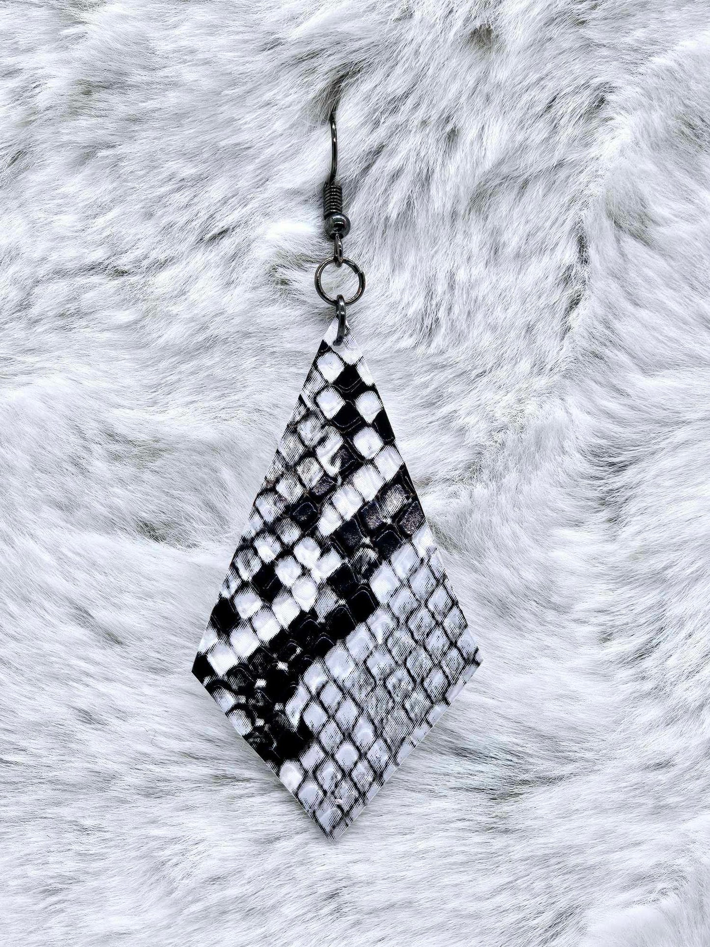 FAUX LEATHER EARRINGS