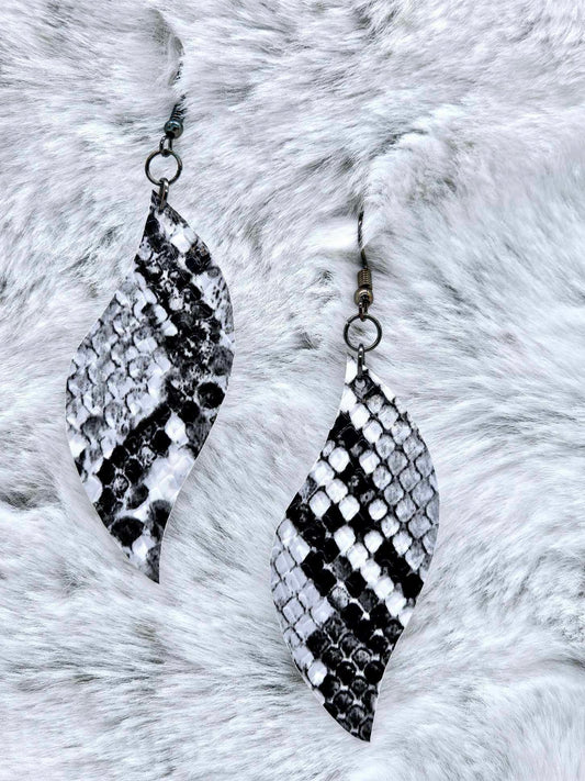 FAUX LEATHER EARRINGS