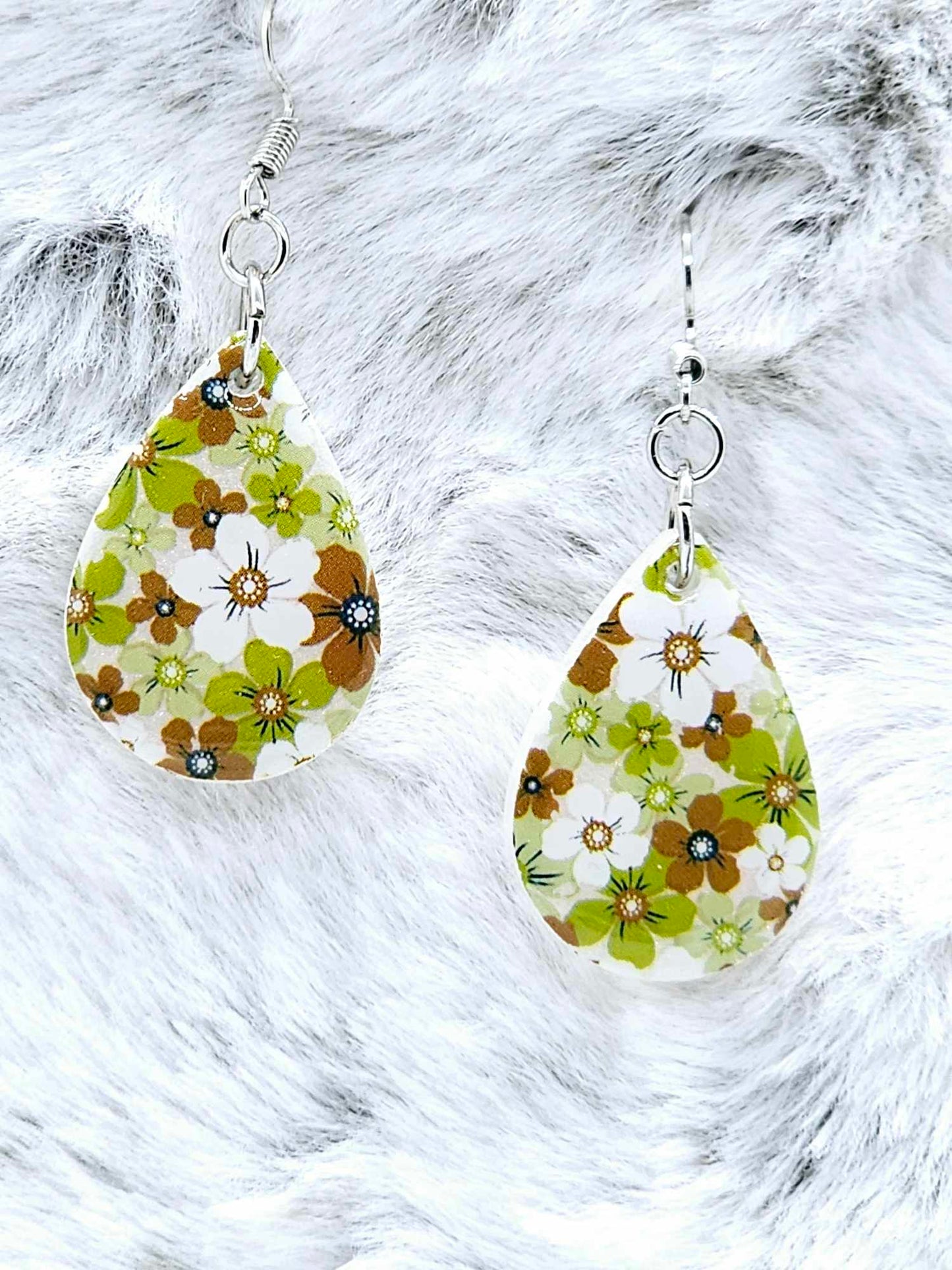 TEAR DROP FLOWER PRINT RESIN EARRINGS