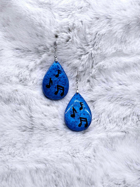 MUSIC NOTE RESIN EARRINGS