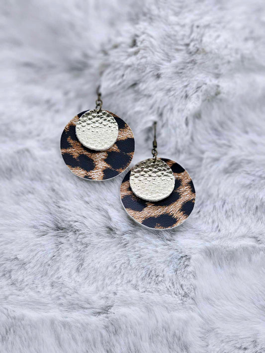 ROUND FAUX LEATHER EARRINGS
