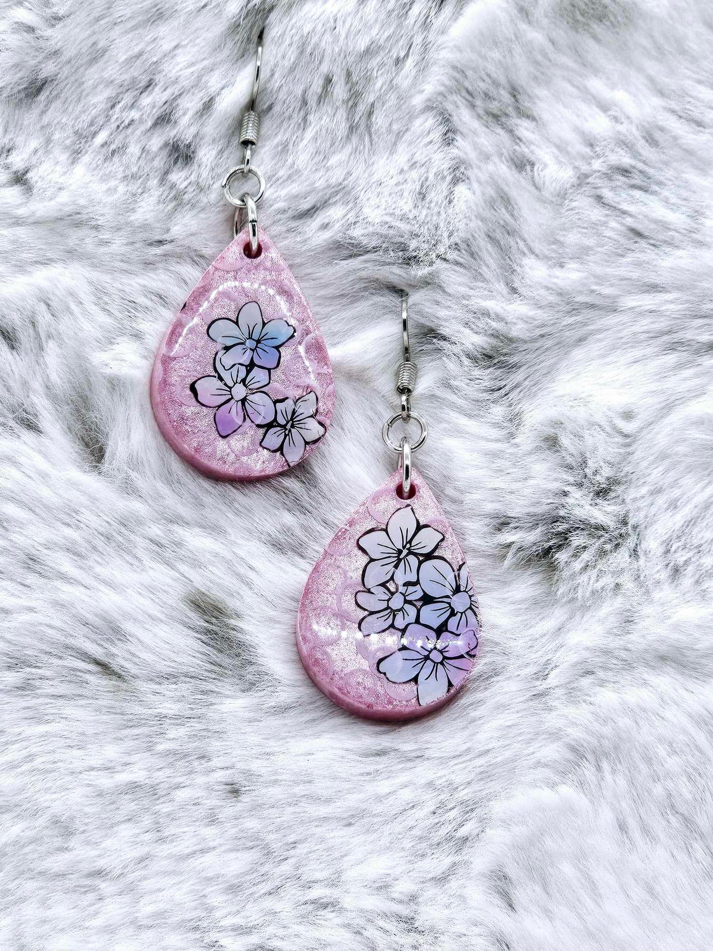 TEAR DROP FLOWER PRINT RESIN EARRINGS