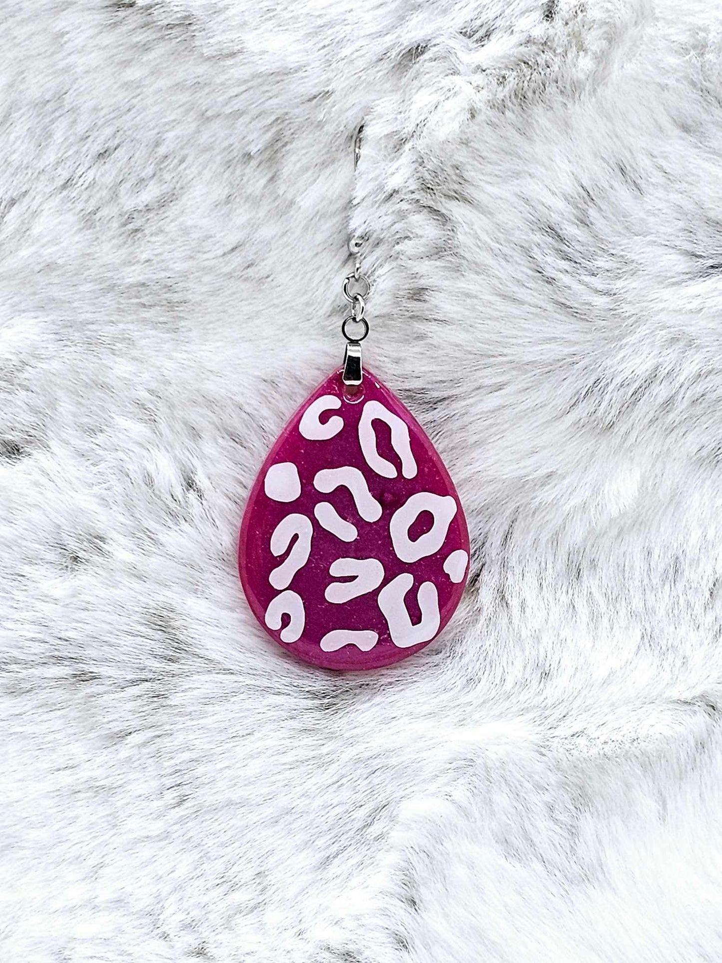 TEAR DROP LEOPARD PRINT RESIN EARRINGS
