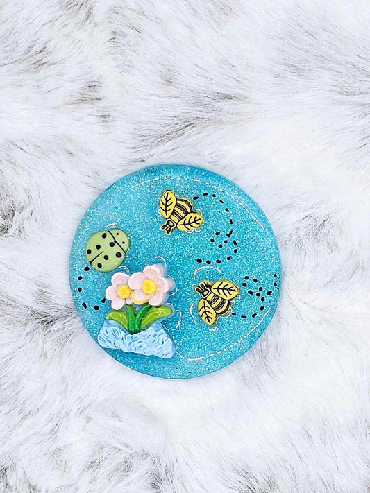 FLOWERS WITH BEES 3D BADGE REEL