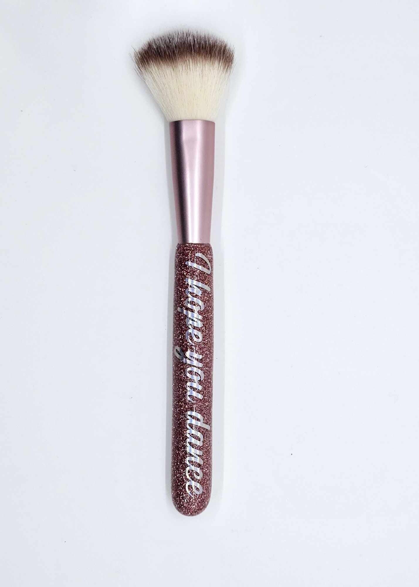 CUSTOM MAKEUP BRUSHES