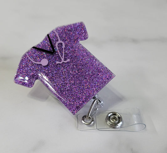 SCRUB TOP AND STETHOSCOPE BADGE REEL