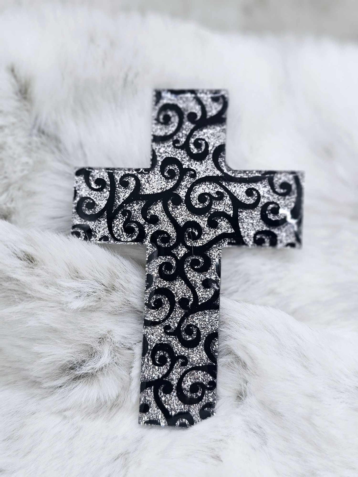 CROSS BADGE REEL