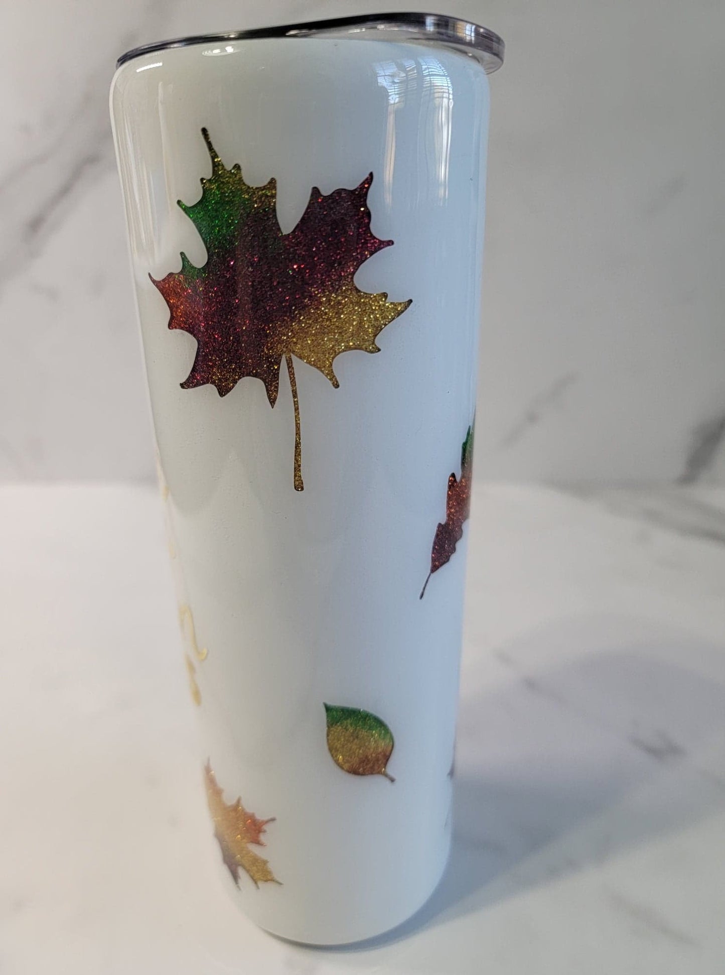 FALL BREEZE AND AUTUMN LEAVES TUMBLER