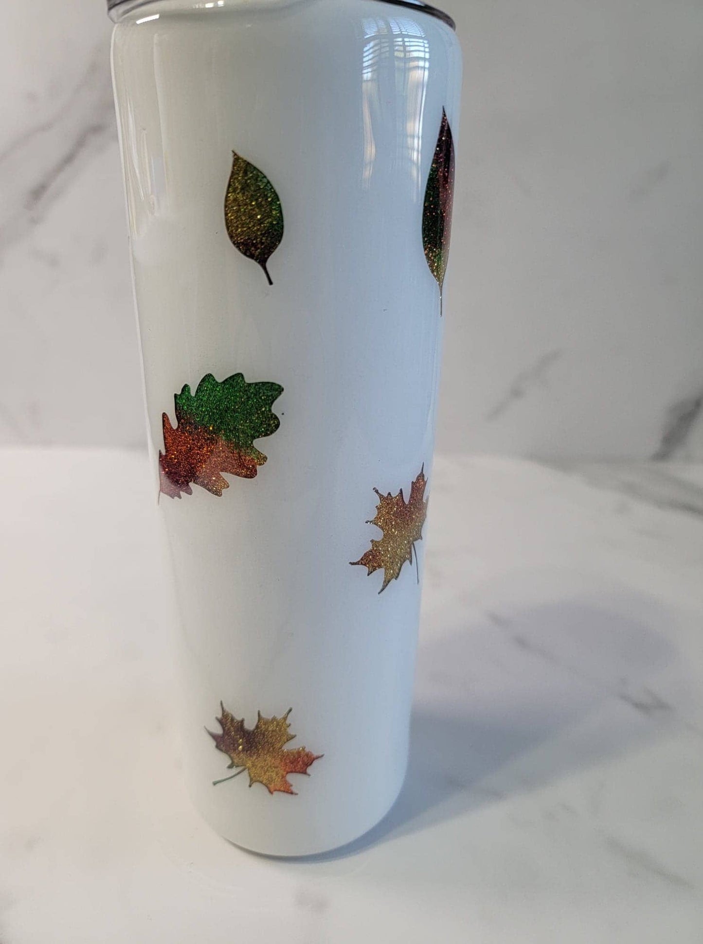 FALL BREEZE AND AUTUMN LEAVES TUMBLER