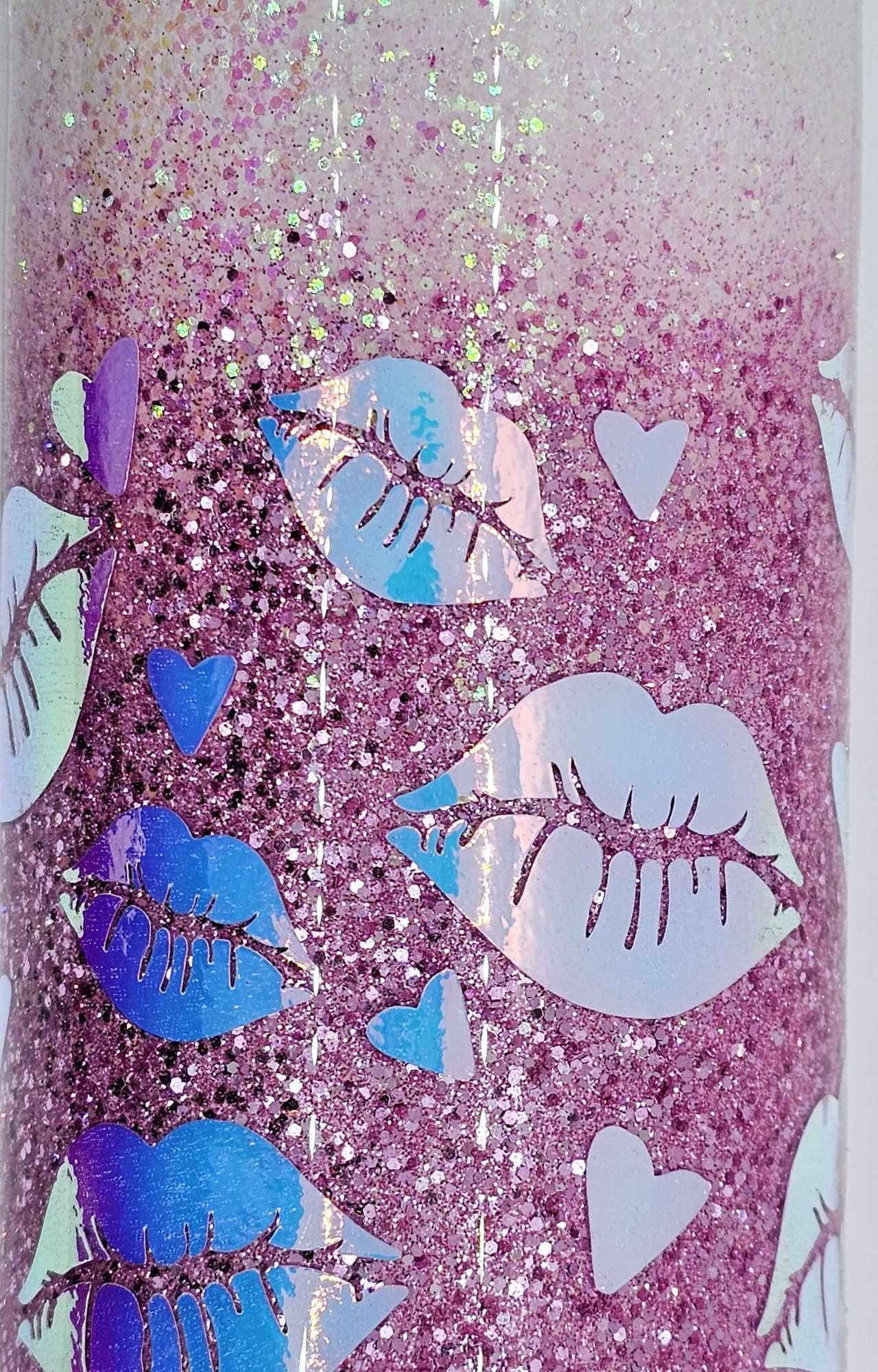 XOXO LIP PRINT TUMBLER