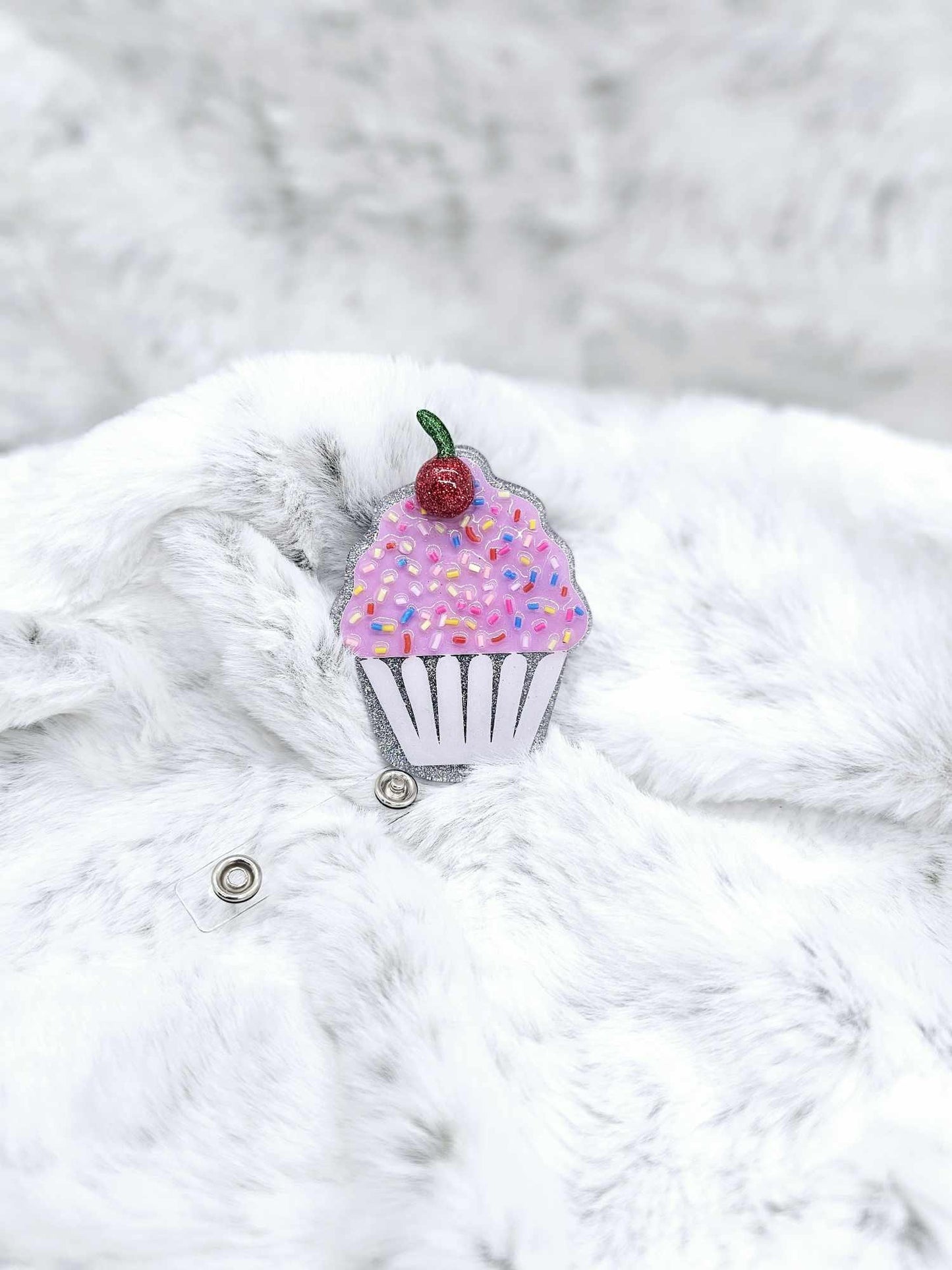 CUPCAKE WITH 3D CHERRY AND SPRINKLES BADGE REEL