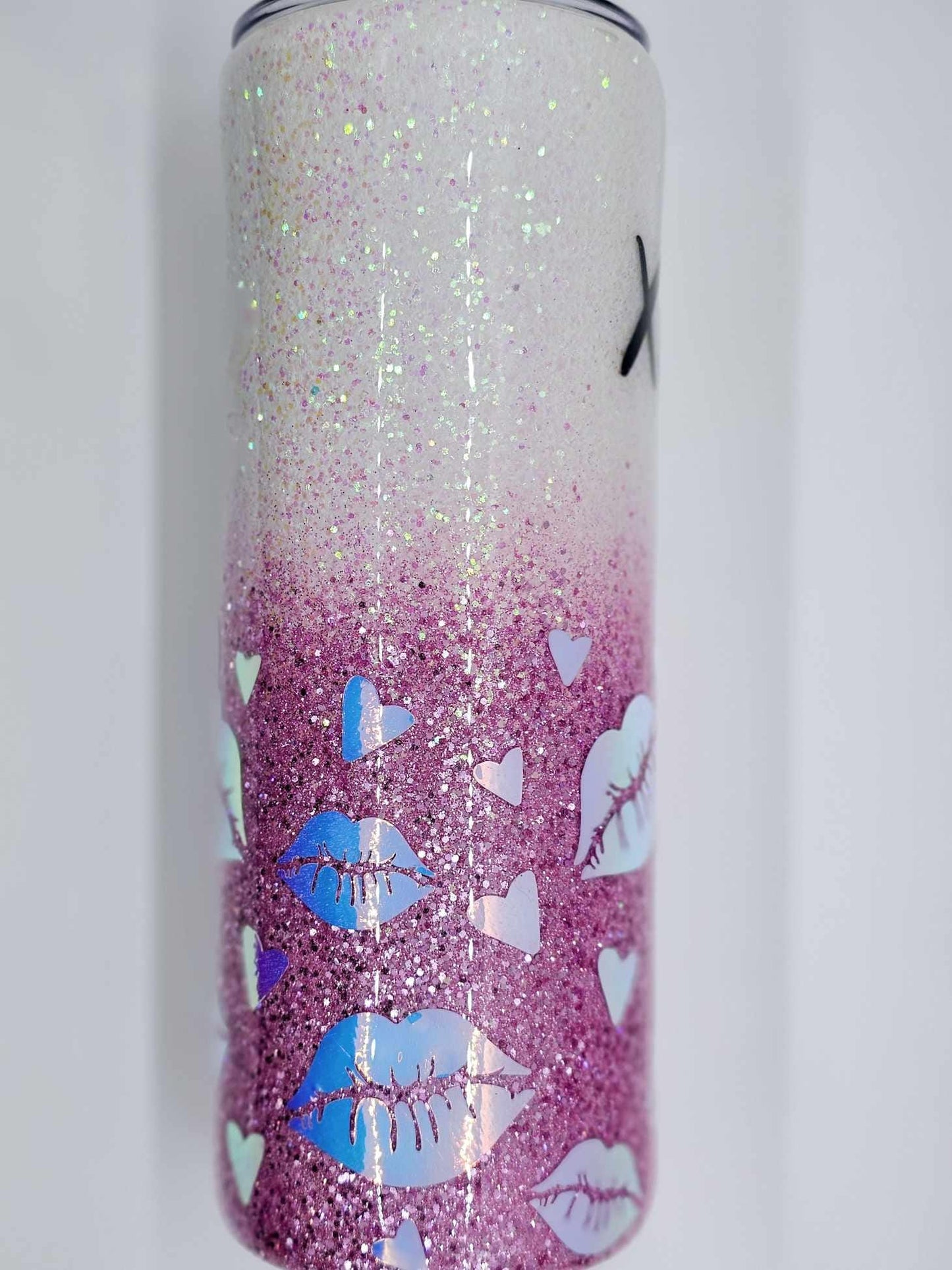 XOXO LIP PRINT TUMBLER